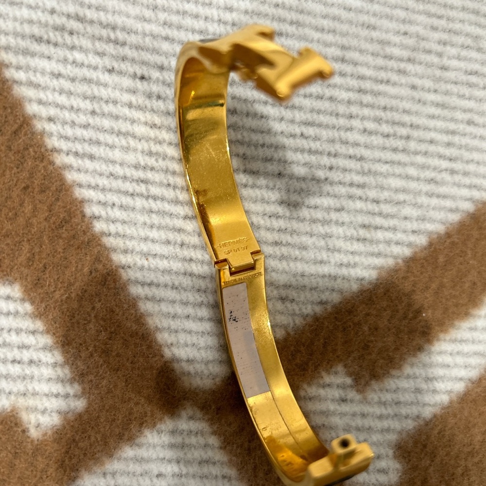 Hermes small black and gold Clic H bracelet - Picture 4 of 6